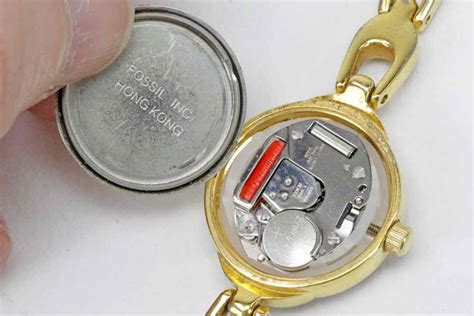 How to Put the Back Cover on a Watch 